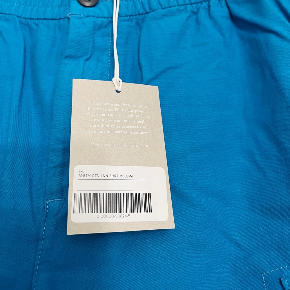 NWT Everlane Men’s Linen and Organic Cotton Blue Cargo Shorts Size Medium - Picture 3 of 5